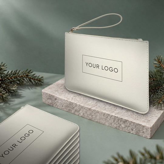 10 Large Travel Wallets