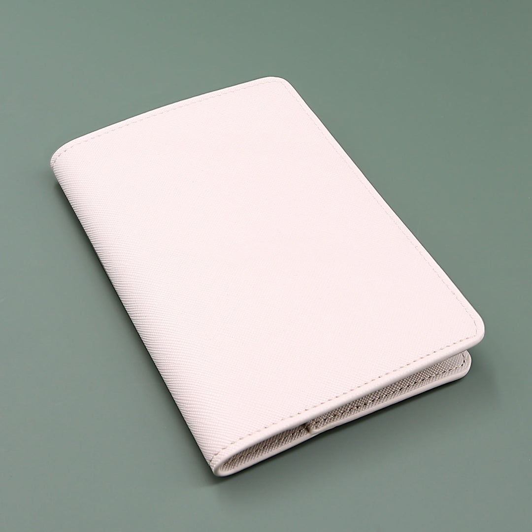 Personalised Passport Holder & Luggage Tag Gift Set White